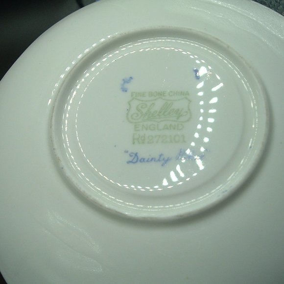 Shelley DAINTY BLUE Demitasse Teacup and Saucer, Vintage 1960's Fine Bone China - Picture 4 of 6